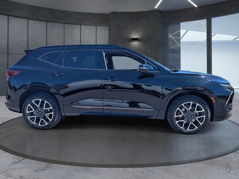 Used 2024 Chevrolet Blazer RS image 7