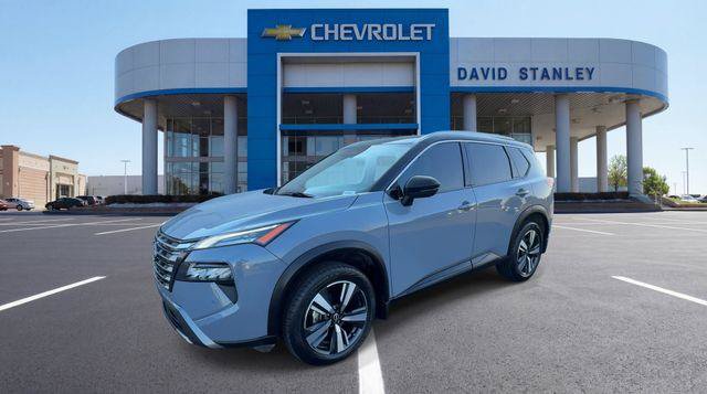 Used 2024 Nissan Rogue SL w/ SL Premium Package FWD image 4