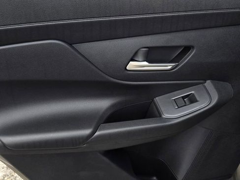 New 2026 Nissan Sentra SV image 9