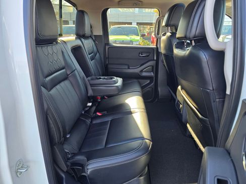 Certified 2024 Nissan Frontier SL w/ Technology Package image 34