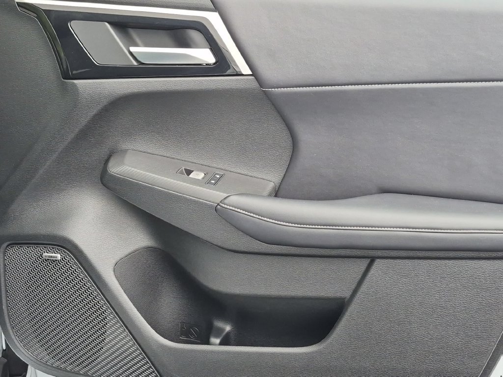 Used 2025 Mitsubishi Outlander SE AWD/4WD image 31