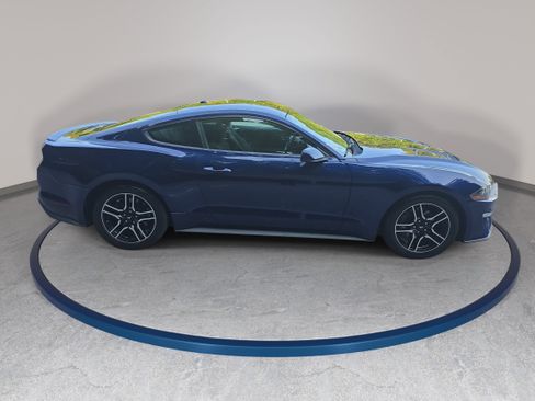 Used 2020 Ford Mustang Coupe w/ Equipment Group 101A RWD image 4