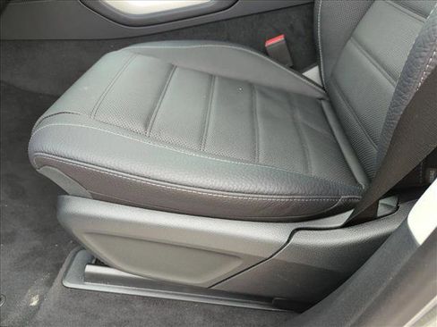 New 2026 Mercedes-Benz GLS 450 4MATIC image 4