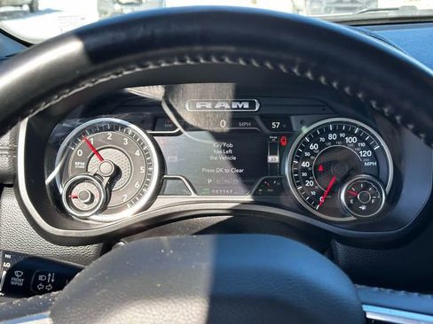 Used 2022 RAM 1500 Laramie AWD/4WD image 15