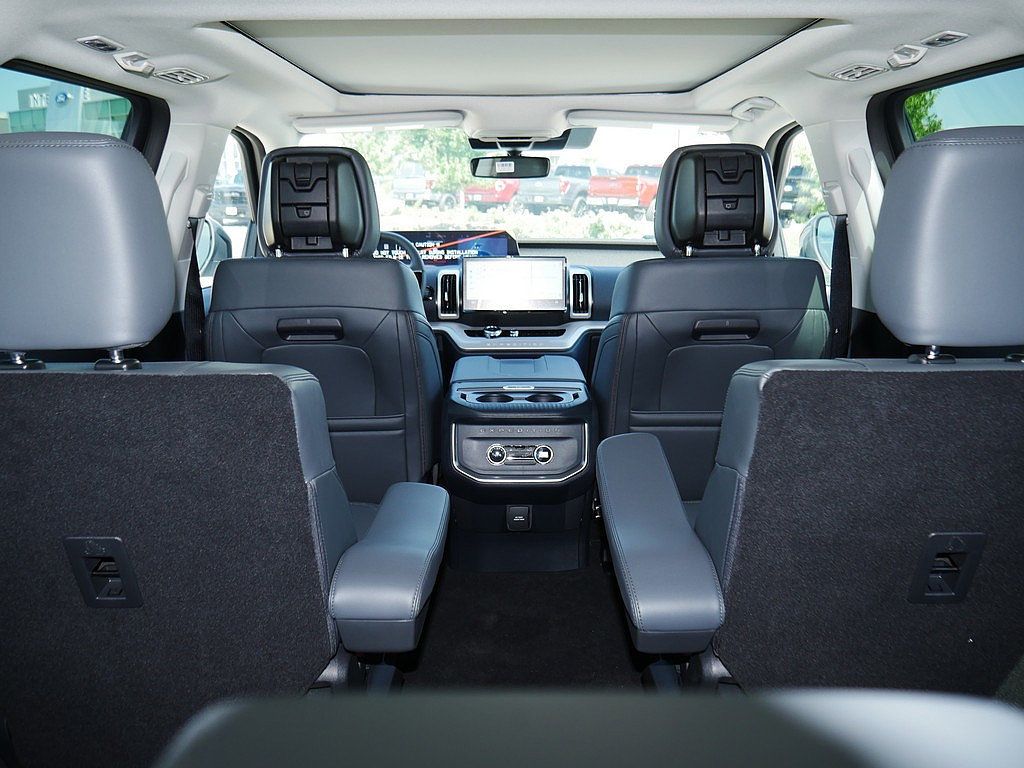 New 2027 Ford Expedition Active AWD/4WD image 31