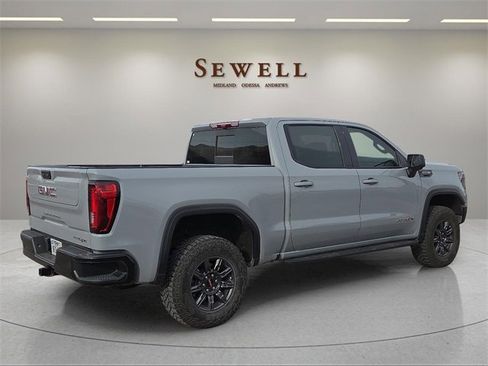 Used 2024 GMC Sierra 1500 AT4X image 4