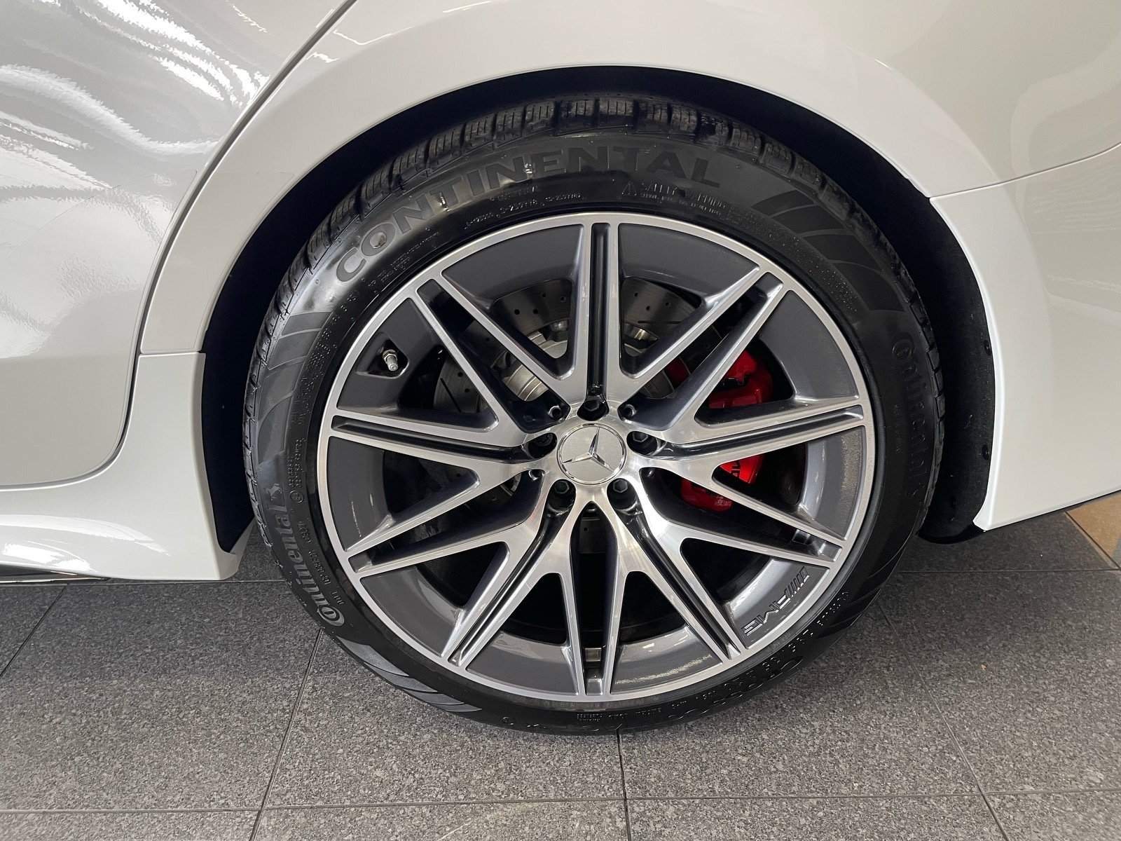 Used 2025 Mercedes-Benz AMG GT 63 image 25