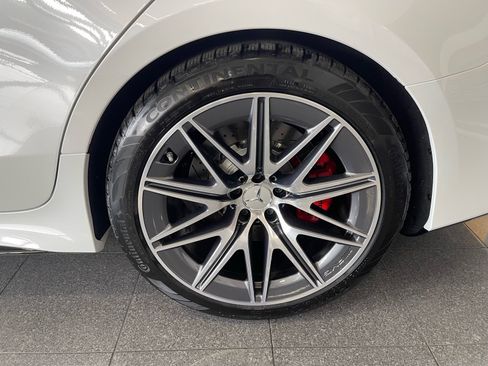 Used 2025 Mercedes-Benz AMG GT 63 image 25