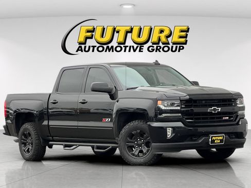 Used 2017 Chevrolet Silverado 1500 LTZ Z71 w/ LTZ Plus Package image 2