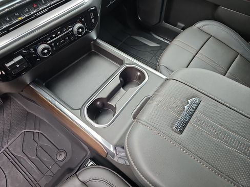 New 2025 Chevrolet Silverado 2500 High Country w/ Technology Package image 24