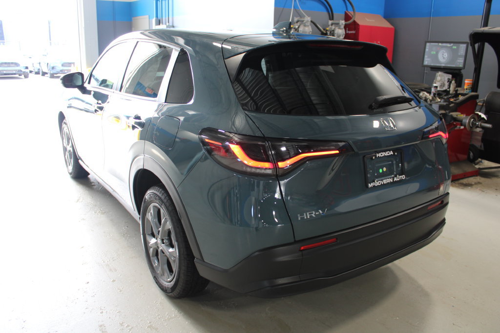 New 2027 Honda HR-V LX image 8