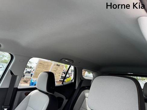 Used 2021 GMC Terrain SLE w/ Driver Convenience Package image 22