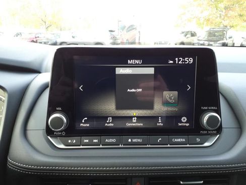 Certified 2025 Nissan Rogue SV FWD image 13