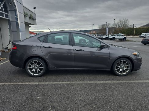 Used 2015 Dodge Dart SXT w/ Sun/Sound Group image 2