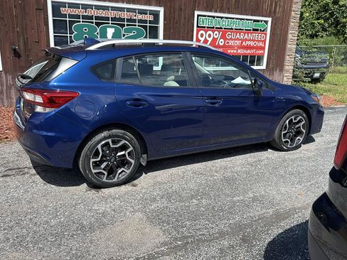 Used 2017 Subaru Impreza 2.0i Premium AWD/4WD image 12