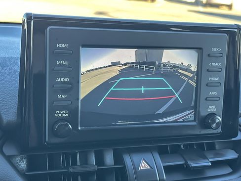 Certified 2019 Toyota RAV4 XLE w/ Convenience Package image 18