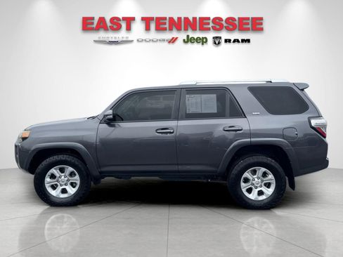 Used 2018 Toyota 4Runner SR5 Premium image 6