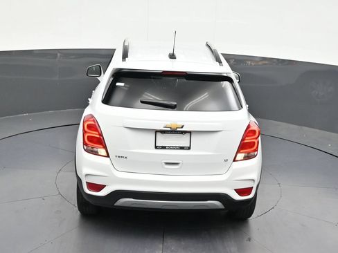 Used 2019 Chevrolet Trax LT w/ LT Convenience Package FWD image 18
