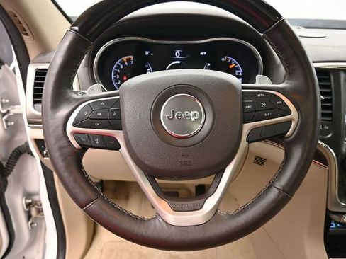 Used 2017 Jeep Grand Cherokee Overland image 22
