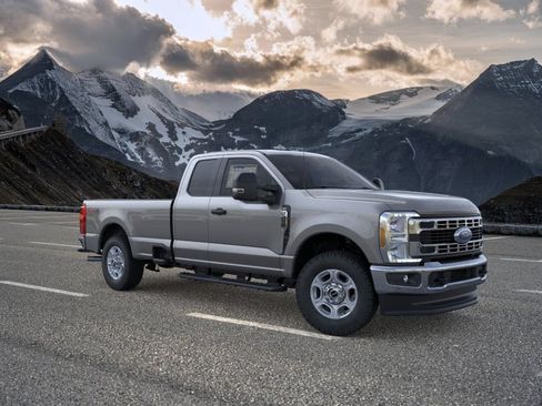 New 2026 Ford F250 XLT w/ FX4 Off-Road Package AWD/4WD image 7