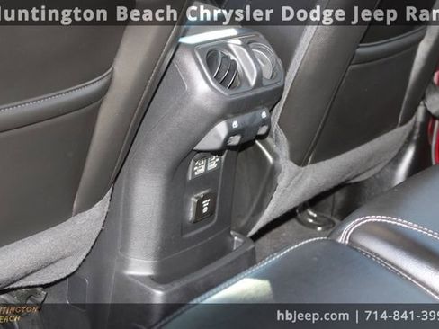 Used 2021 Jeep Wrangler Unlimited Sahara image 41