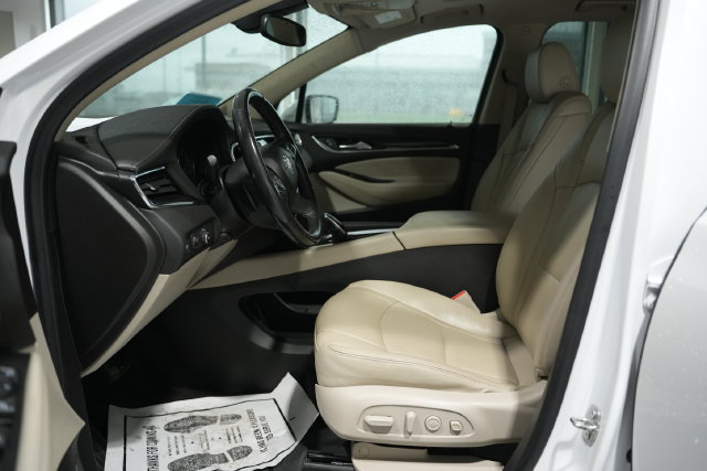 Used 2021 Buick Enclave Premium w/ Sun and Sites Package AWD/4WD image 17