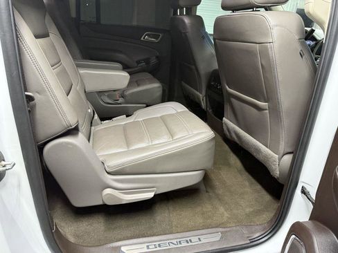Used 2018 GMC Yukon XL Denali w/ Denali Ultimate Package AWD/4WD image 42
