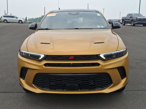 Certified 2024 Dodge Hornet R/T Plus w/ Tech Pack Plus w/o Parking AWD/4WD image 2