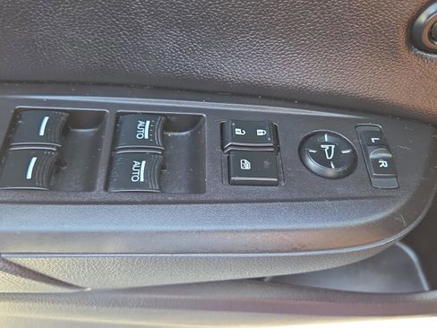 Used 2016 Acura ILX FWD image 35