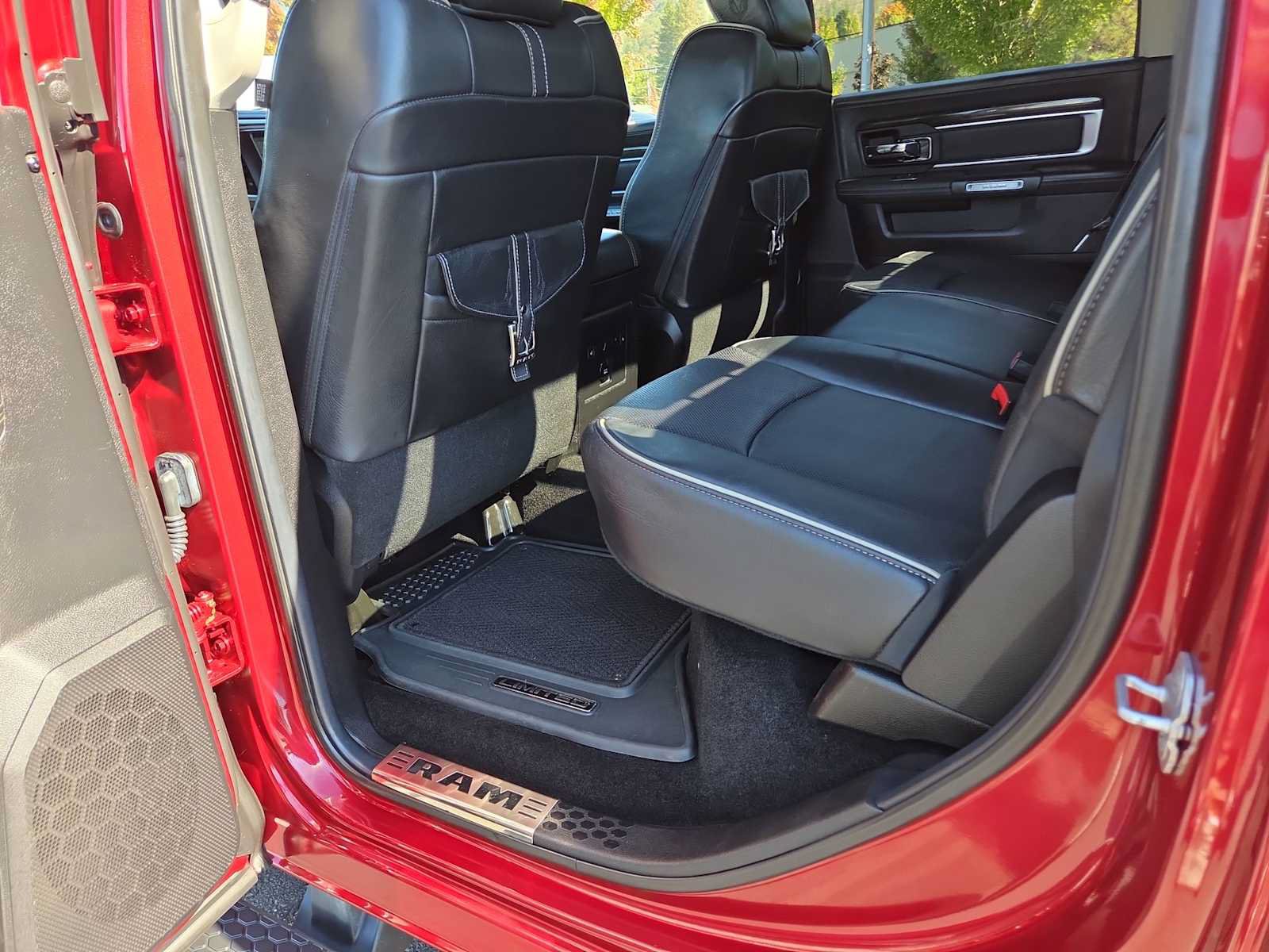 Used 2014 RAM 2500 Limited AWD/4WD image 20