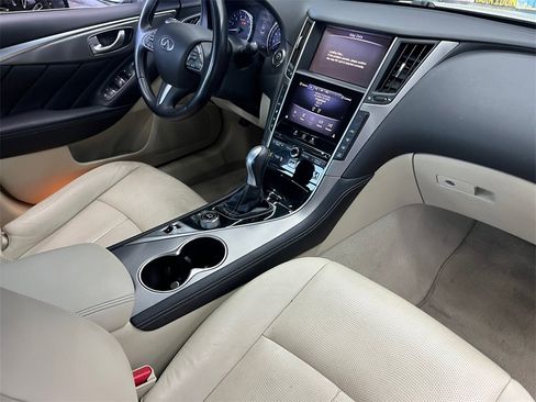 Used 2015 INFINITI Q50 Premium w/ Navigation Package image 18