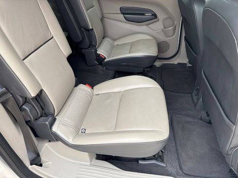 Used 2016 Ford Transit Connect Titanium FWD image 8