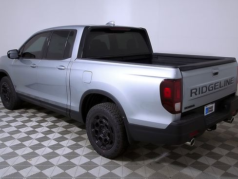 Certified 2025 Honda Ridgeline Sport+ image 9