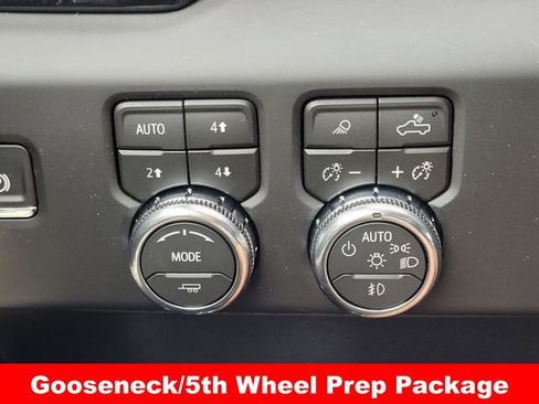 New 2026 GMC Sierra 2500 AT4 w/ AT4 Premium Plus Package AWD/4WD image 17