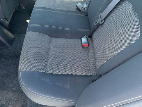 Used 2016 Nissan Versa SV FWD image 21