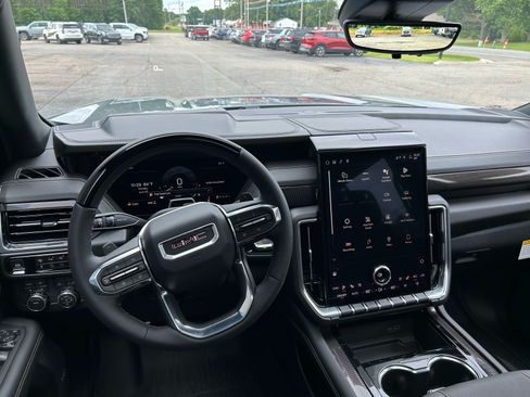 New 2026 GMC Yukon Elevation w/ Elevation Premium Package AWD/4WD image 14