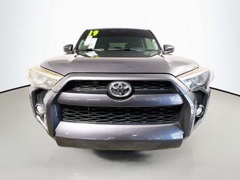 Used 2019 Toyota 4Runner SR5 Premium image 11
