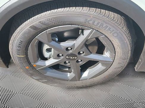 New 2026 Kia K4 LXS FWD image 28