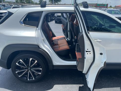 Certified 2025 MAZDA CX-50 AWD 2.5 Turbo w/ Weather Package image 40