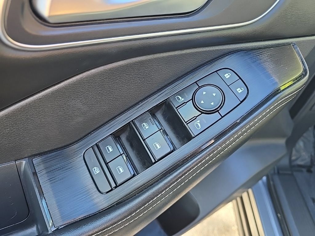 Used 2021 Nissan Rogue SV w/ Premium Package AWD/4WD image 19