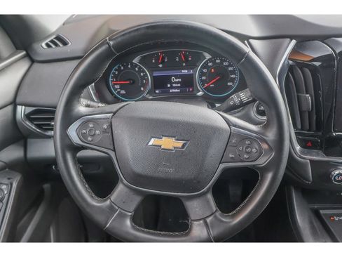 Used 2023 Chevrolet Traverse LT AWD/4WD image 24
