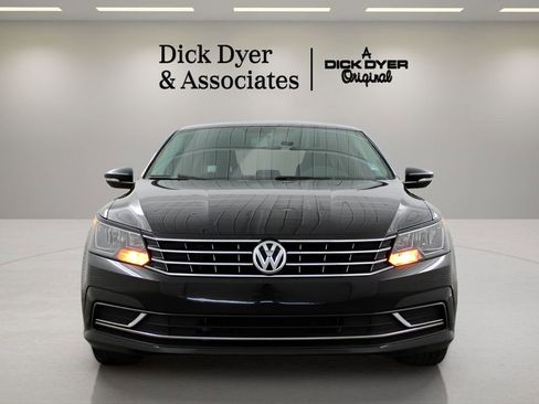 Used 2016 Volkswagen Passat 1.8T S image 7