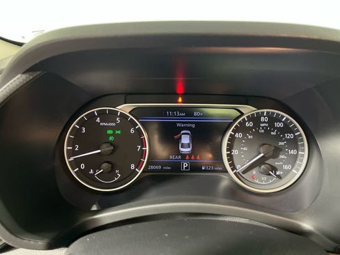 Used 2023 Nissan Sentra SR w/ SR Premium Package FWD image 17