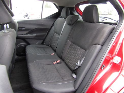 Used 2021 Nissan Kicks SV FWD image 20