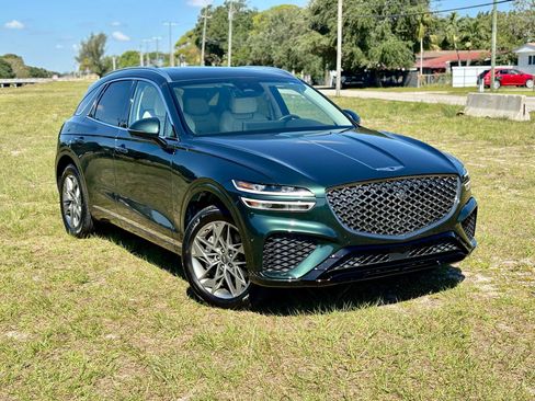 Used 2023 Genesis GV70 2.5T w/ Advanced Package AWD/4WD image 3