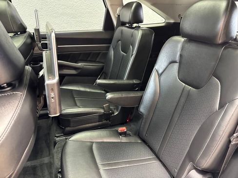 Used 2023 Kia Sorento SX FWD image 21