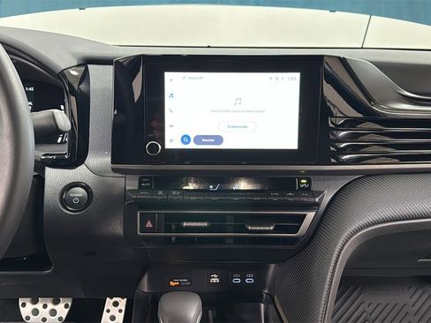 Certified 2025 Toyota Camry SE image 10