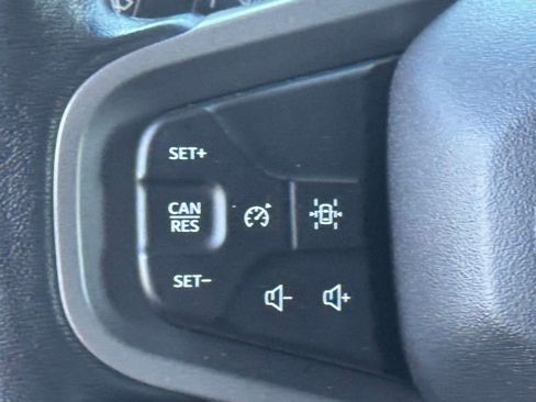 Used 2023 Ford Bronco Everglades image 22