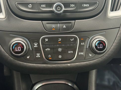 Used 2023 Chevrolet Malibu LT FWD image 15