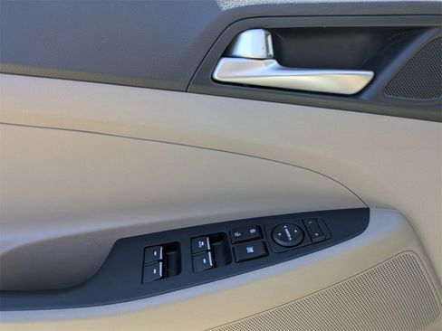 Used 2020 Hyundai Tucson Limited image 10
